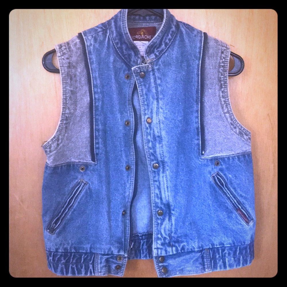Vintage Jordache jean vest. Great condition.